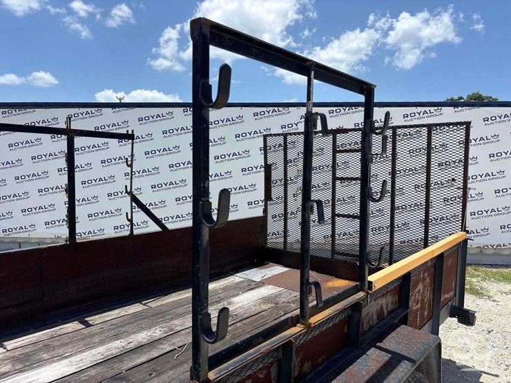 utility-flatbed-image-15