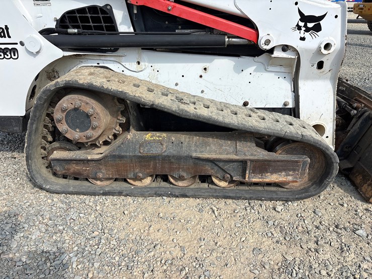 2016-bobcat-t630-image-66