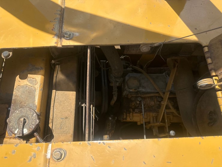 caterpillar-d5c-xl-image-40