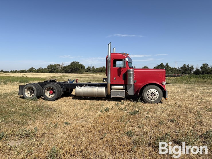 1998-peterbilt-379-image-8