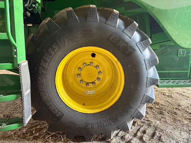 john-deere-s670-image-102