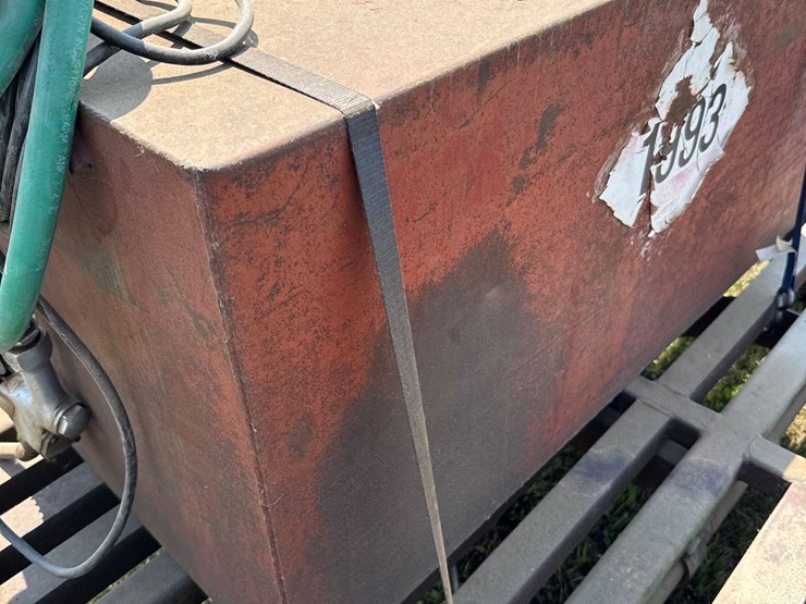 approx-100-gallon-diesel-tank-image-9