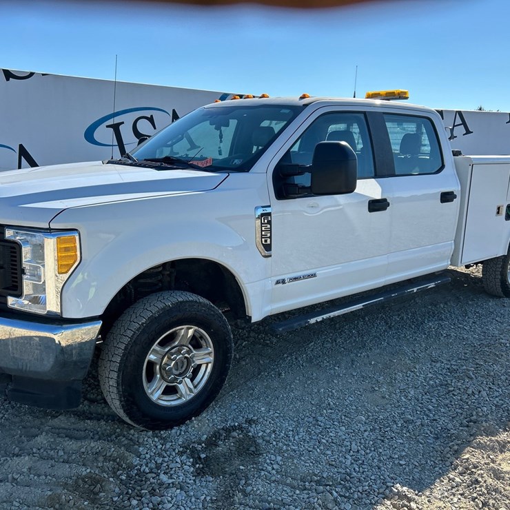 2017 FORD F350