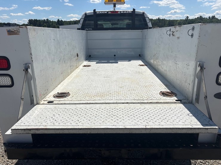 2017-ford-f350-image-28
