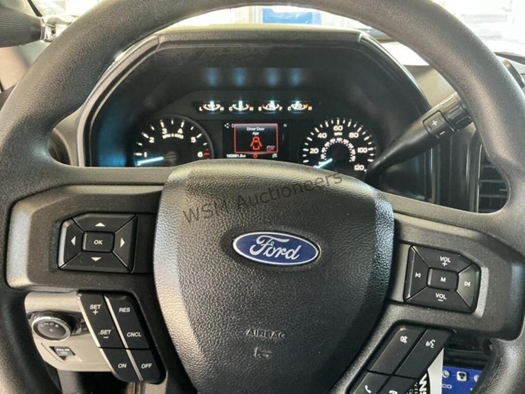 2020-ford-f150-image-15