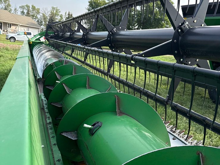 2009-john-deere-635f-image-35