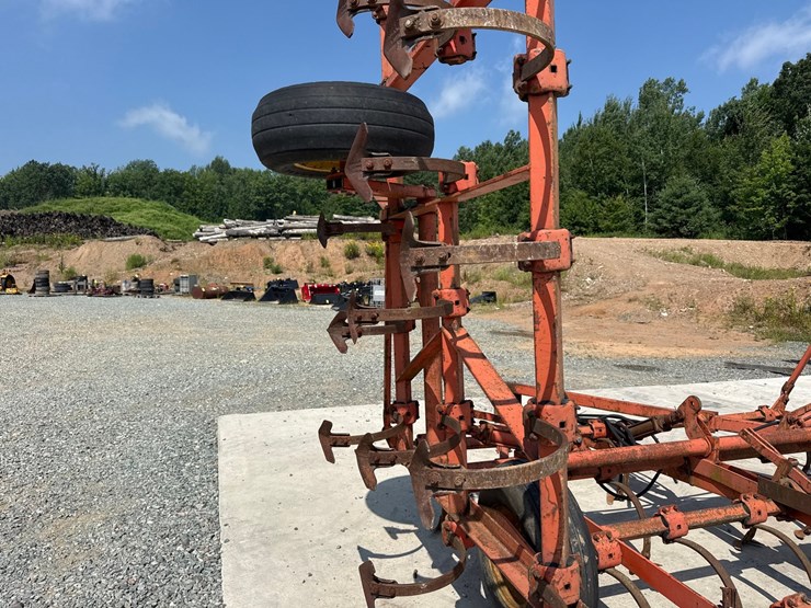 allis-chalmers-1300-image-25