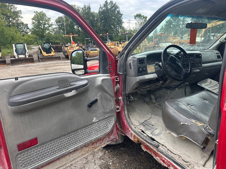 2001-ford-f450-image-25