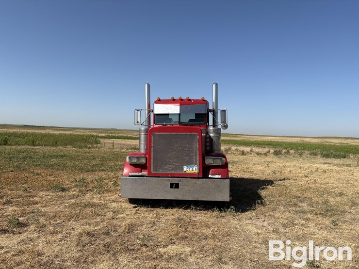 1998-peterbilt-379-image-2