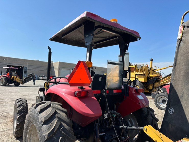 #2867-•-2008-case-jx60-4x4-tractor-image-12