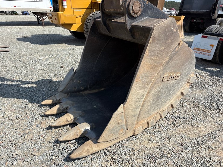 deere-250g-lc-image-47