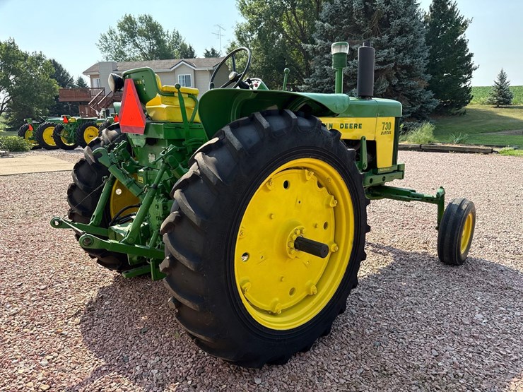 john-deere-730-image-3