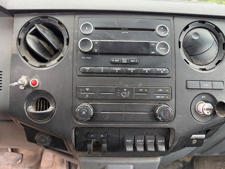 2014-ford-f450-image-41