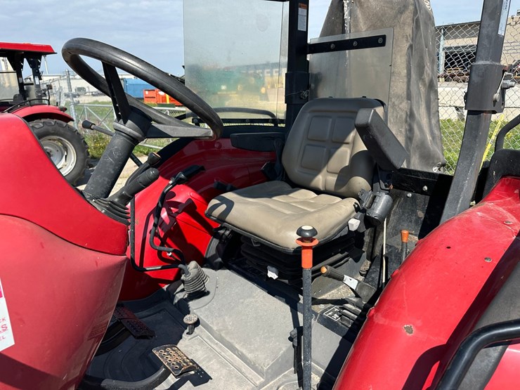 #2867-•-2008-case-jx60-4x4-tractor-image-26