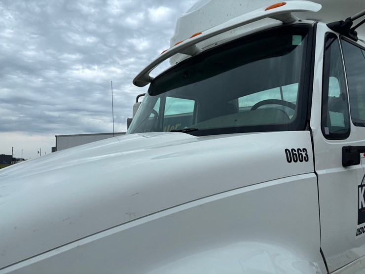 2015-international-prostar-image-16