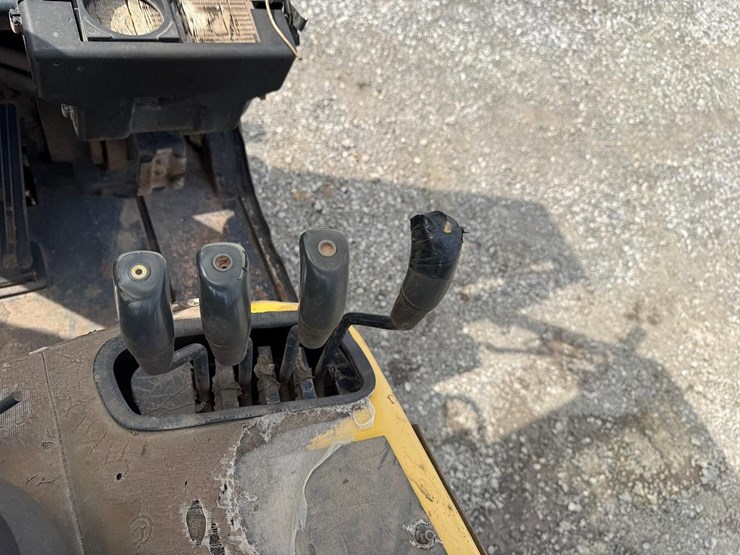 daewoo-d25s-3-image-18