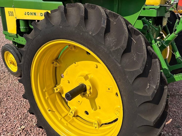 john-deere-530-image-13