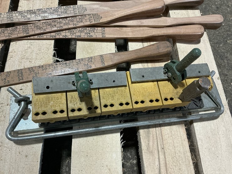 #376-•-scale,-heater,-safety-can-&-tools-image-6