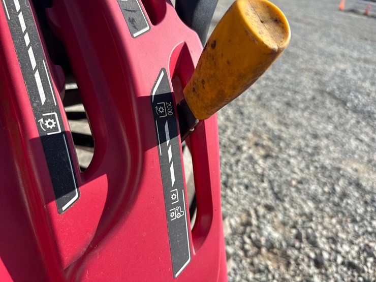 2021-massey-ferguson-1805-image-38