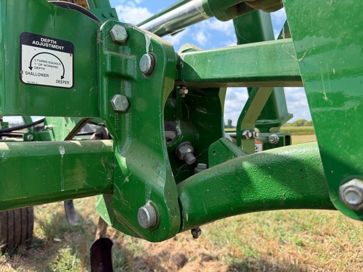 john-deere-2430-image-16