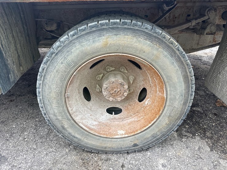 2001-ford-f450-image-53