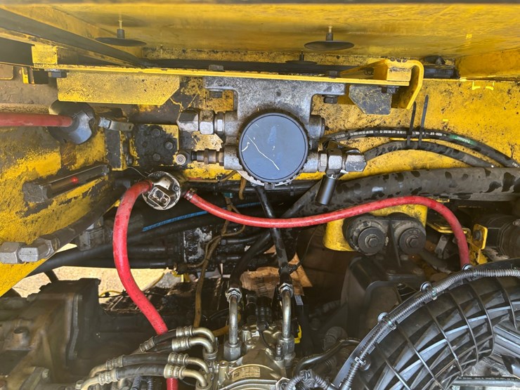2015-bomag-bc572-1172-image-59