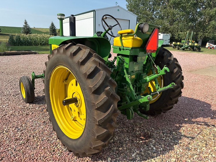 john-deere-630-image-3