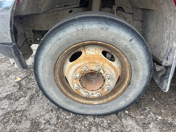 2001-ford-f450-image-51