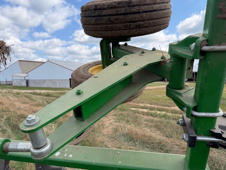 john-deere-2430-image-48