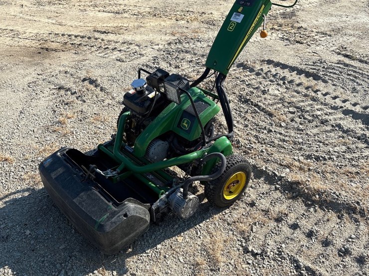 2012-john-deere-11-image-5
