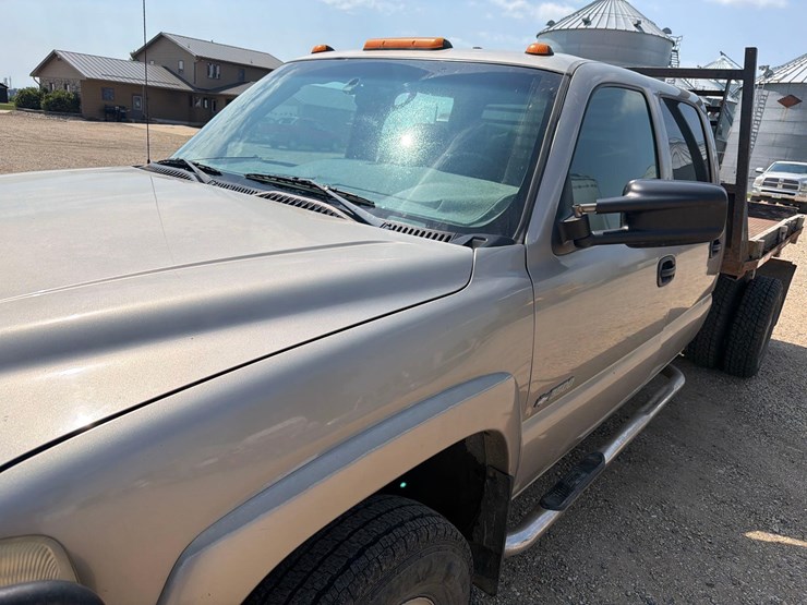 2001-chevrolet-k3500-image-21