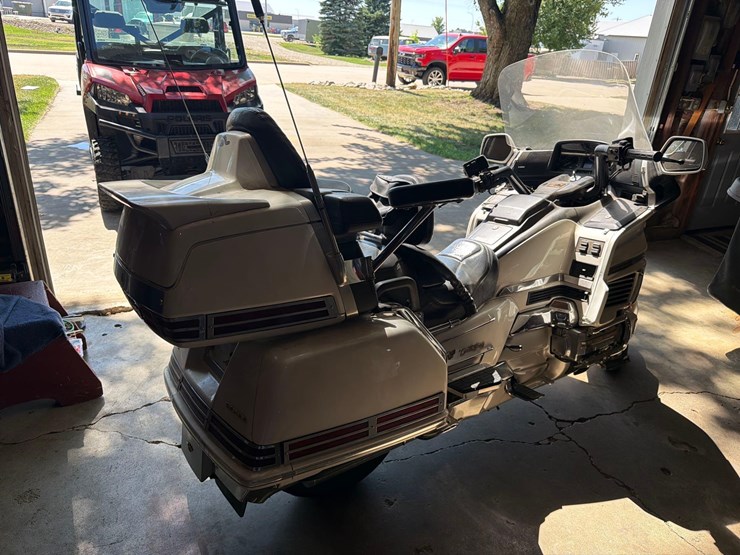 1994-honda-goldwing-motorcycle-image-21
