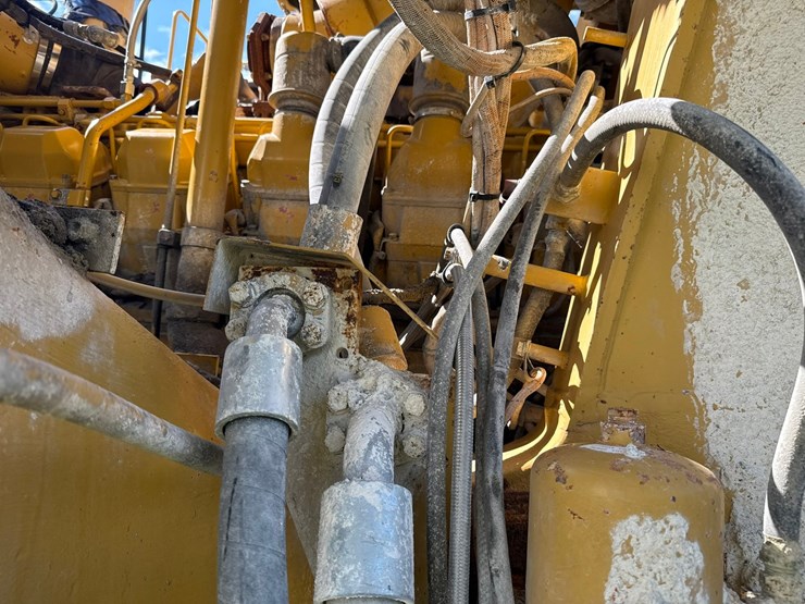 caterpillar-785b-image-34
