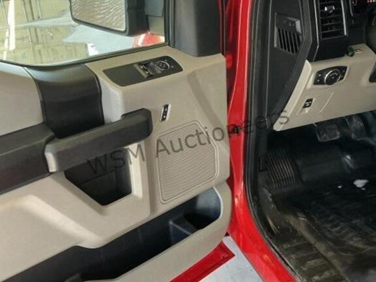 2017-ford-f150-image-23
