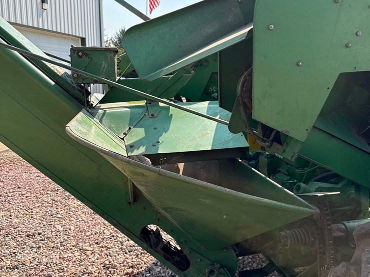 john-deere-630-image-23