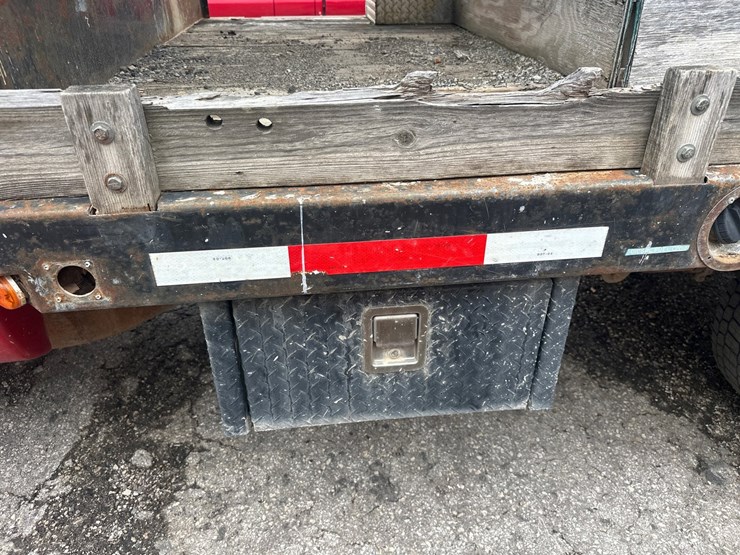 2000-gmc-3500-image-16