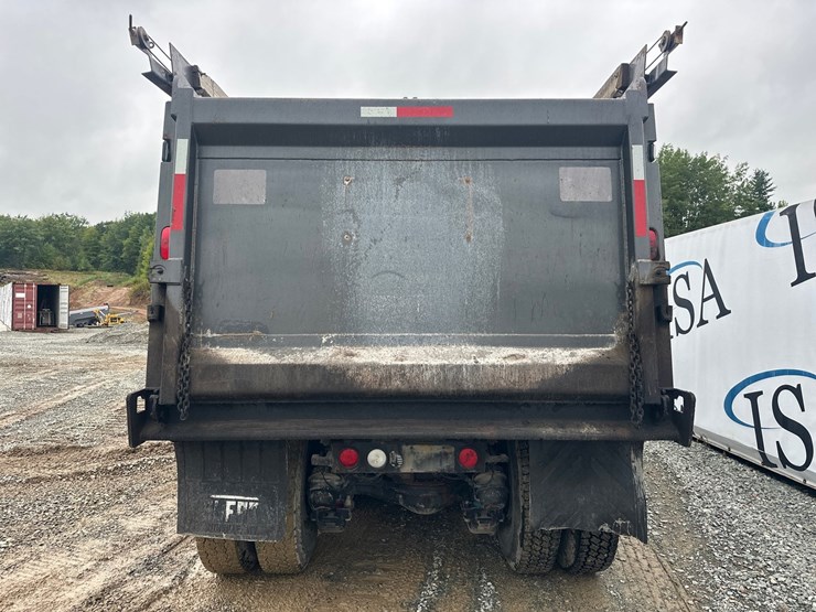 #61413-•-2013-mack-gu713-quad-axle-dump-truck-image-4