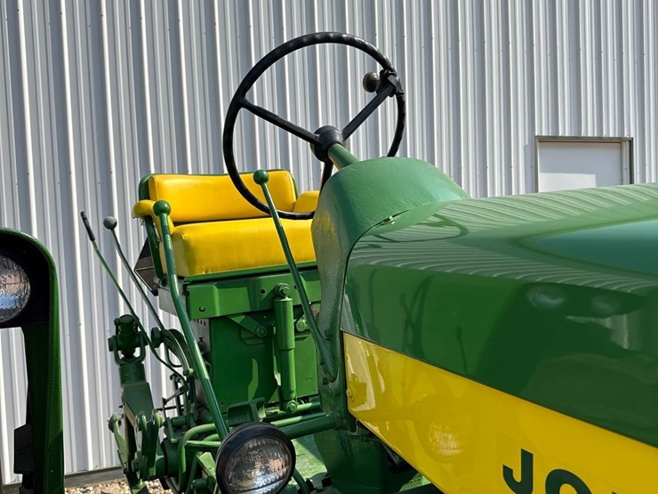 john-deere-630-image-37