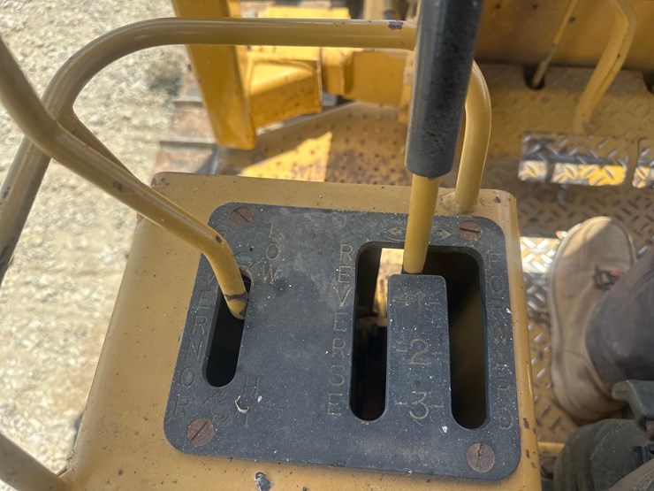 caterpillar-d5c-xl-image-34