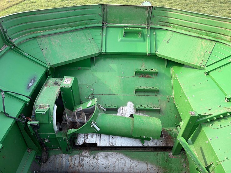 2013-john-deere-s660-image-92