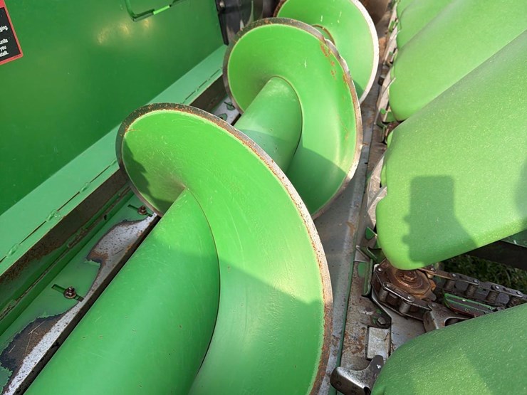 2009-john-deere-608c-image-21