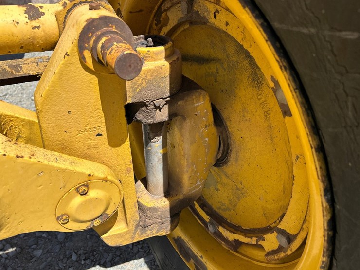 komatsu-gd650a-image-21