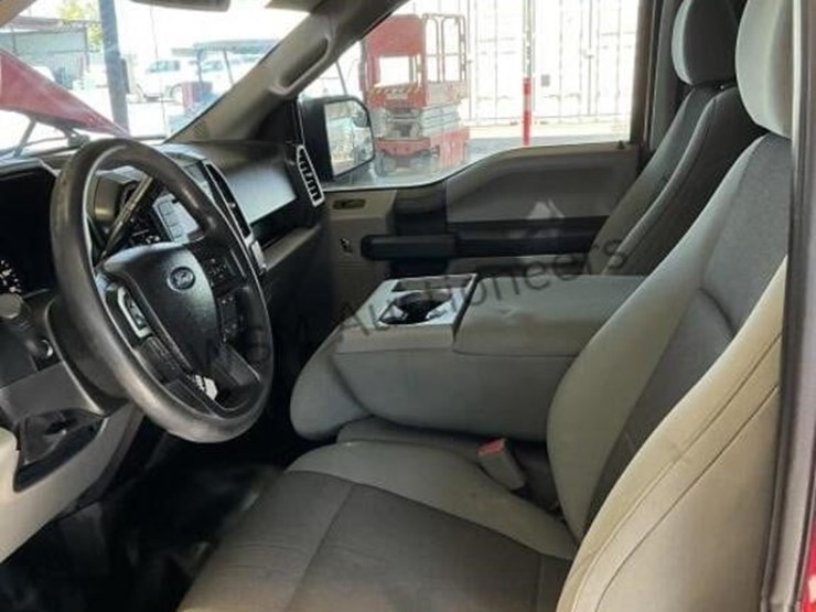 2017-ford-f150-image-22