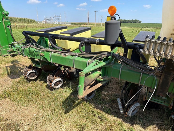 john-deere-1760-image-11