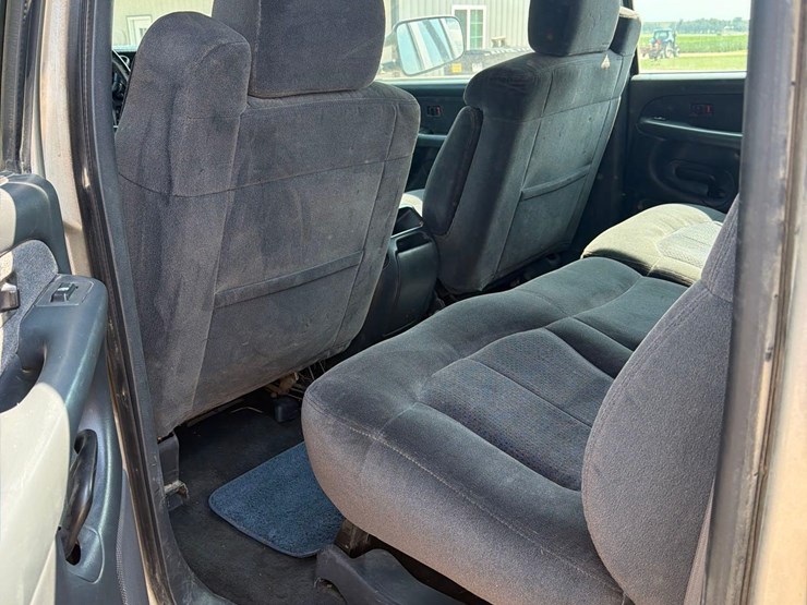 2001-chevrolet-k3500-image-42