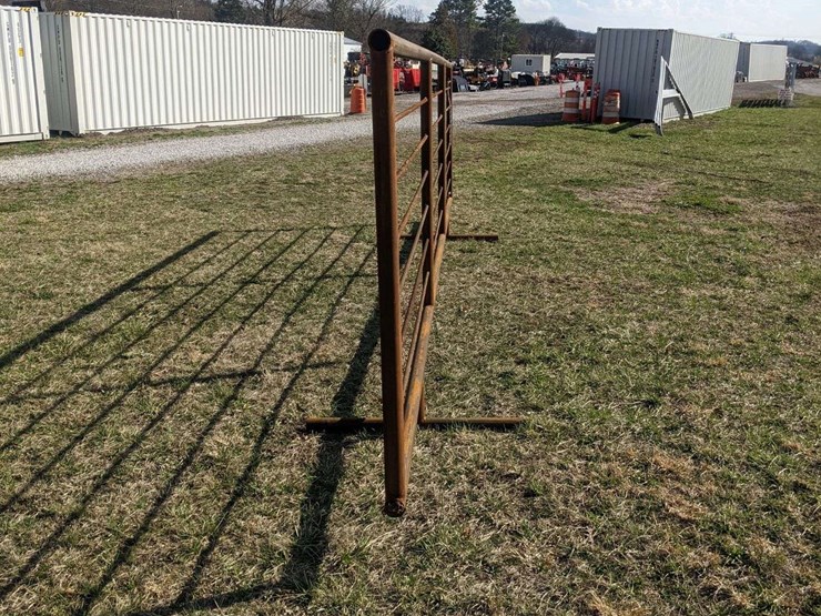 qty-(1)-24'-free-standing-pipe-fence-panel-image-3