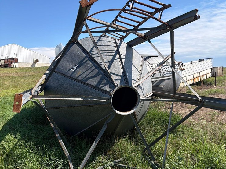hog-slat-15-ton-bulk-bin-image-3