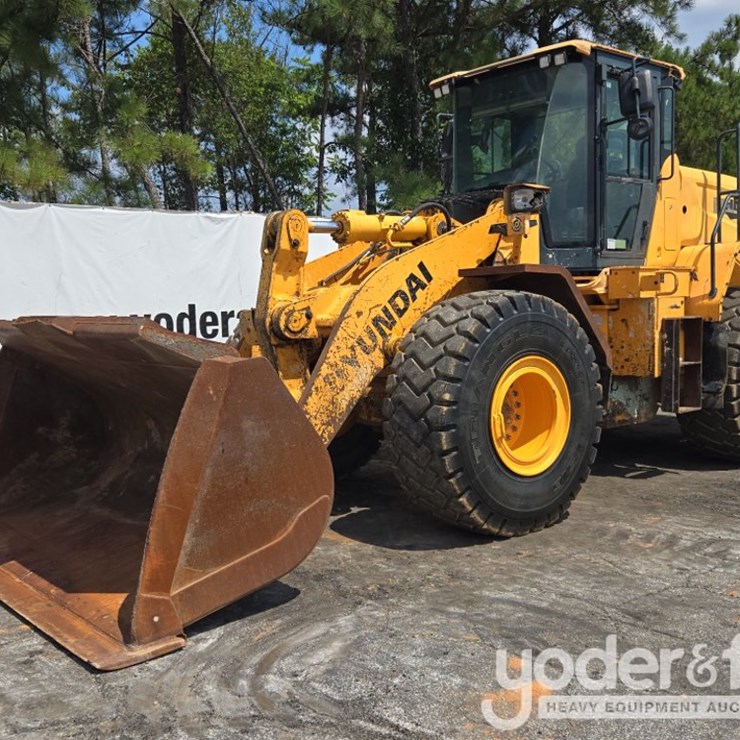 2020 HYUNDAI HL960
