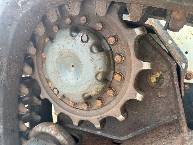 2018-bobcat-t630-image-48