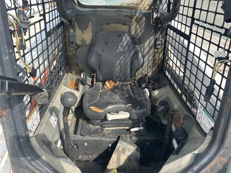 2014-bobcat-t550-image-28